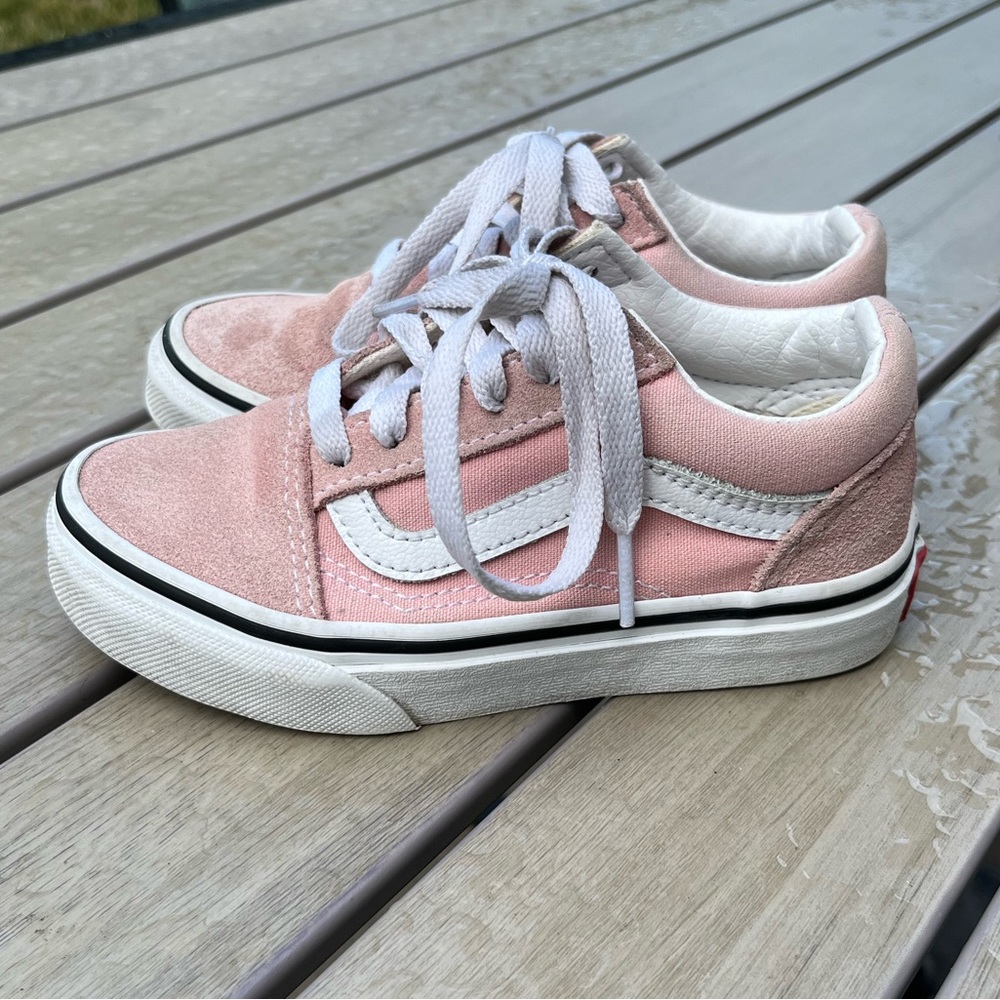 Kids Vans Old Skool - size 11 - pink
